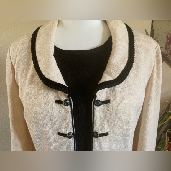 ST. JOHN COLLECTION by MARIE GRAY KNIT Blazer - Picture 8 of 11
